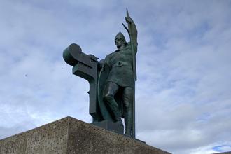 Ingólfur Arnarson, Arnarhóll Hill
