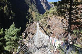Bridge on the way to Namche